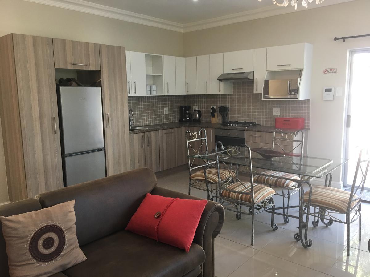 African Palm Cottage And Guesthouse Durbanville Εξωτερικό φωτογραφία