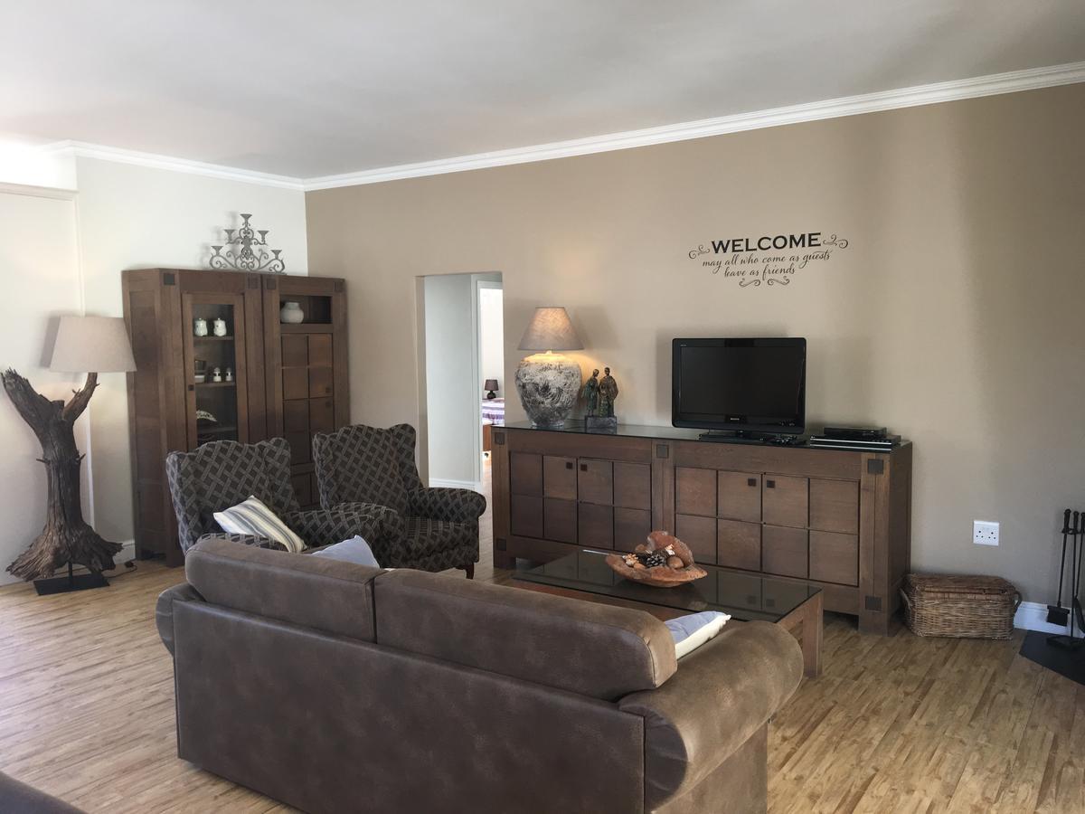 African Palm Cottage And Guesthouse Durbanville Εξωτερικό φωτογραφία