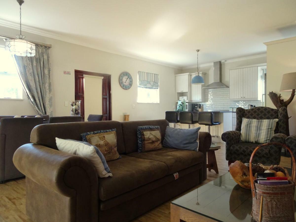 African Palm Cottage And Guesthouse Durbanville Εξωτερικό φωτογραφία
